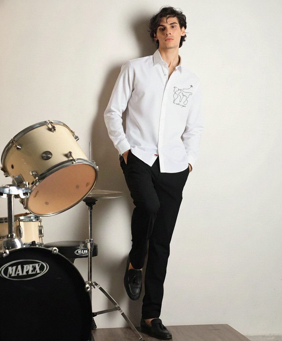 Men’s World Is Yours Embroidered Linen Shirt