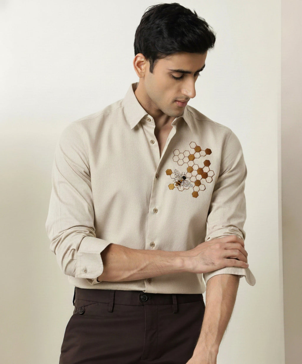 Men’s Honeycomb Embroidered Linen Shirt