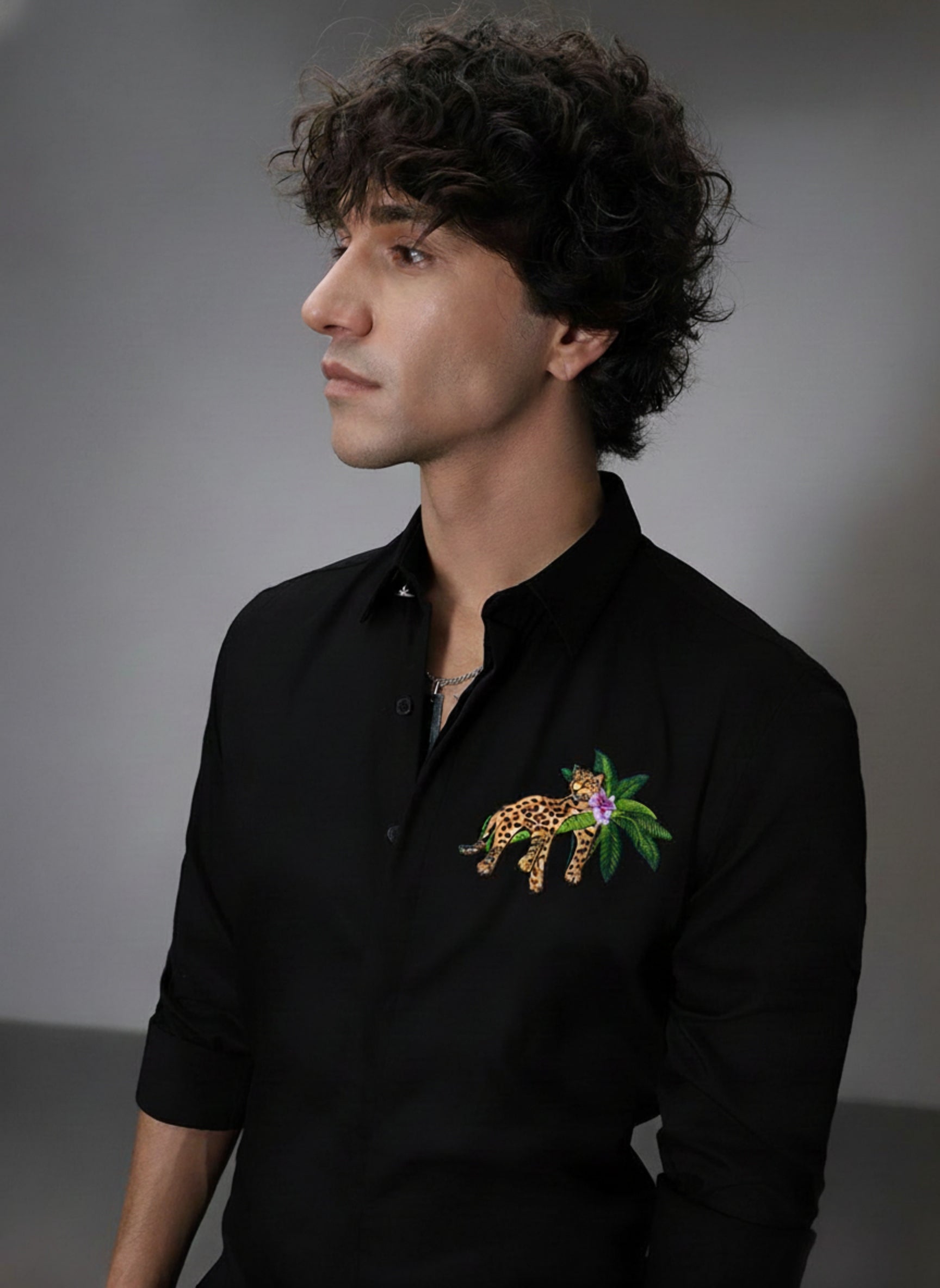Men’s Leopard Embroidered Linen Shirt