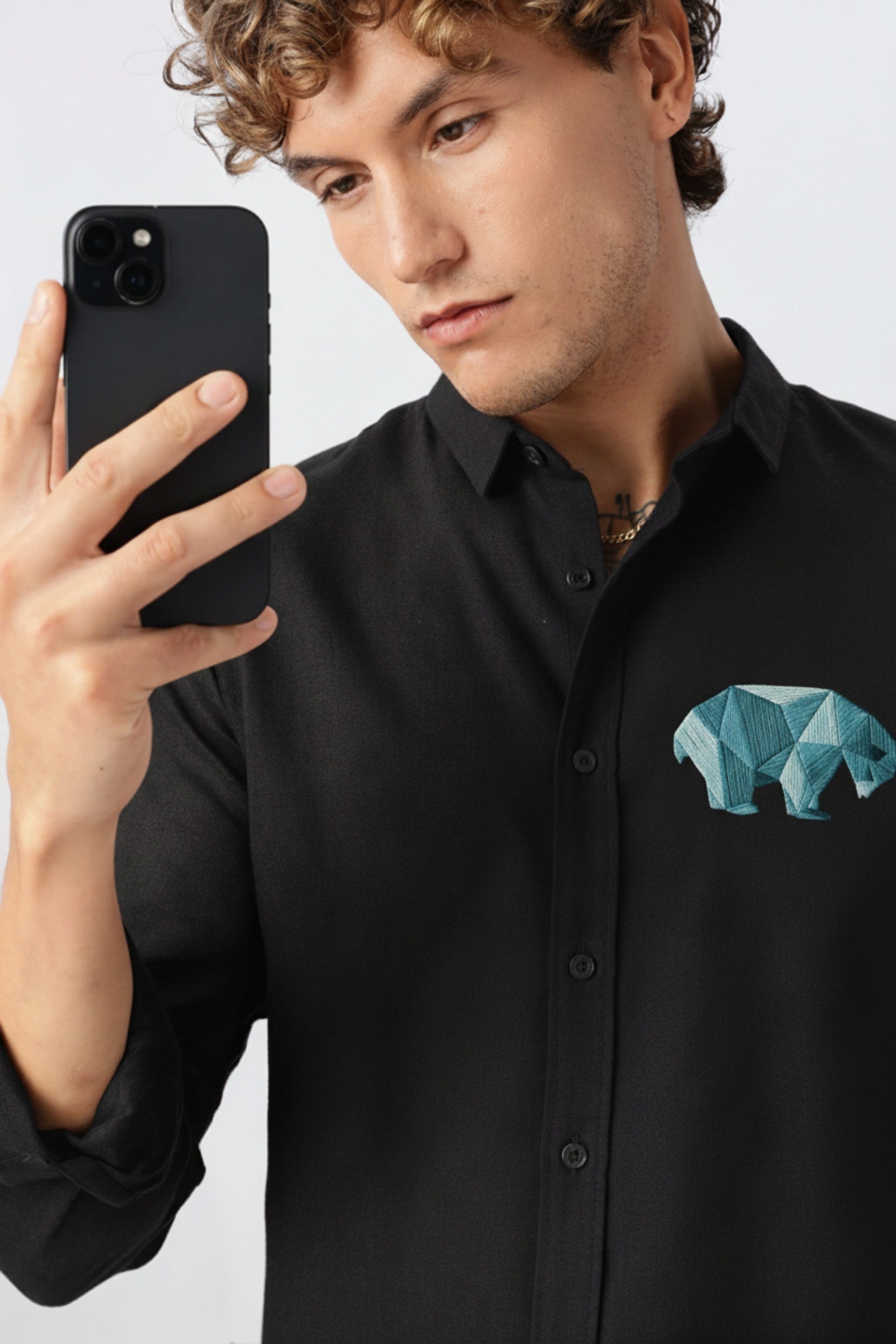 Men’s Bear Embroidered Linen Shirt