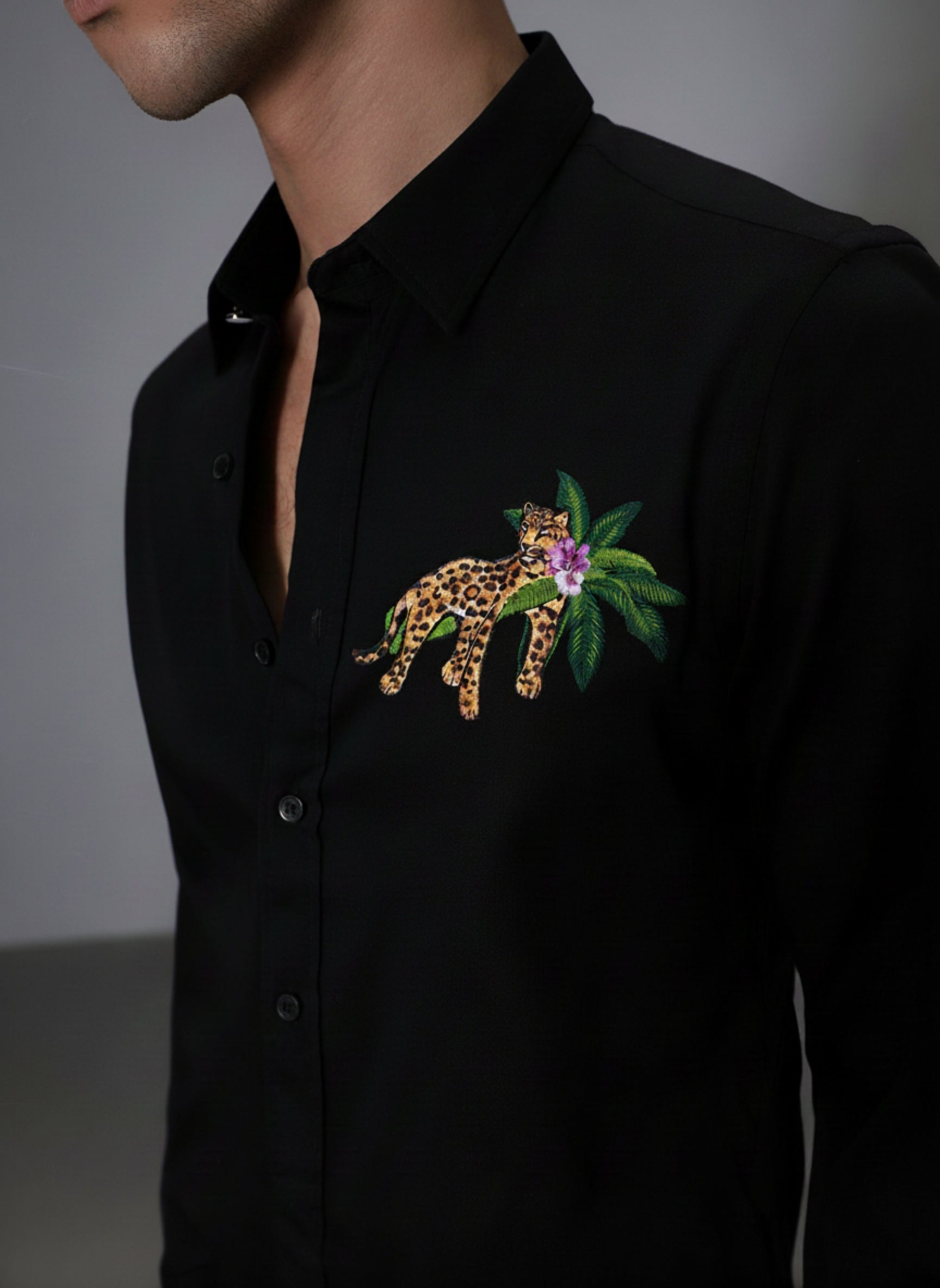 Men’s Leopard Embroidered Linen Shirt