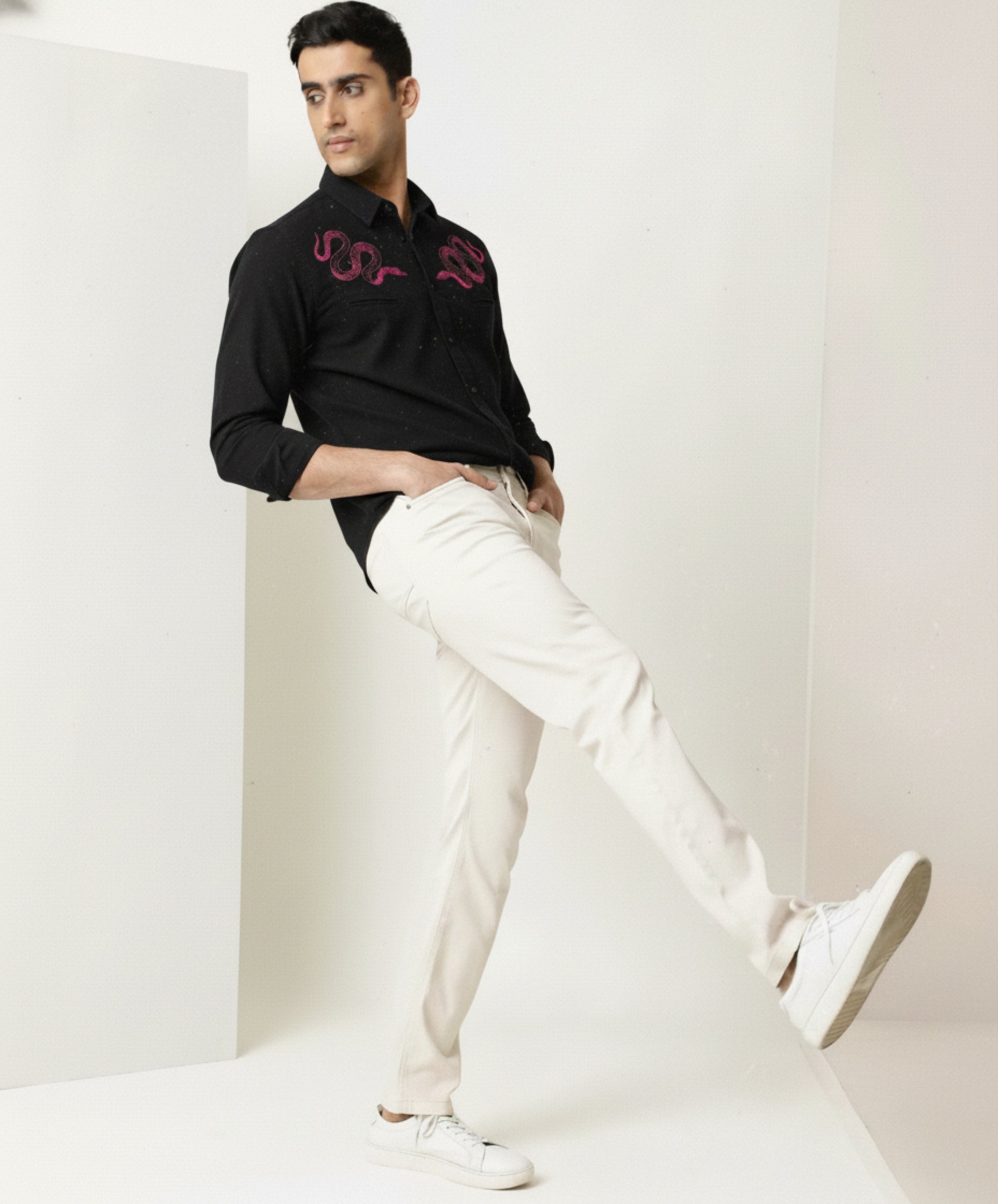 Men’s Pink Snake Embroidered Linen Shirt
